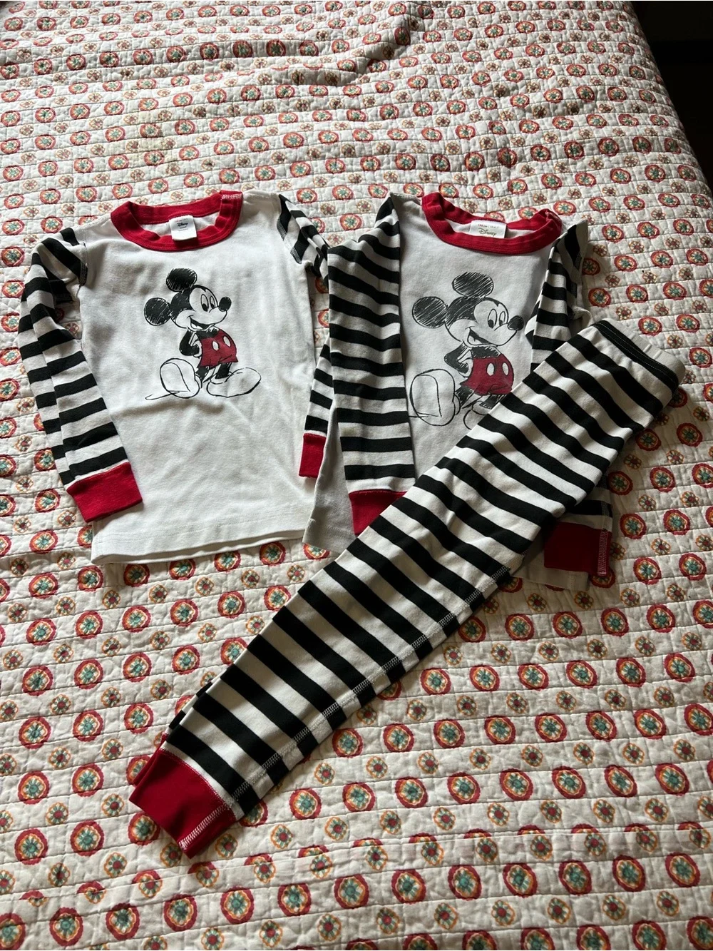 Hanna Andersson Disney Mickey Mouse Set size 5/6